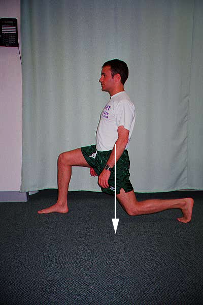 Dr. Ezgur performing Lunges exersise